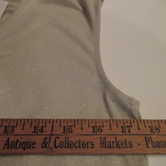 V Neck Shimmer Silver Beige 35" Tank Top Sleeveless Womens Tee Gibson Look New - Picture 15 of 15